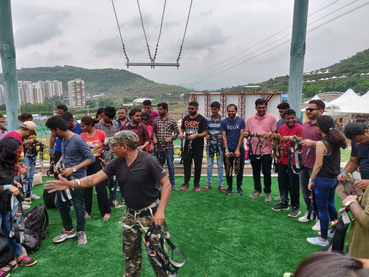 Sunnys World Hotel Pune Bagian luar foto